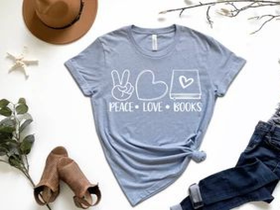 * Rogue Society Apparel Peace Love Books Tee New