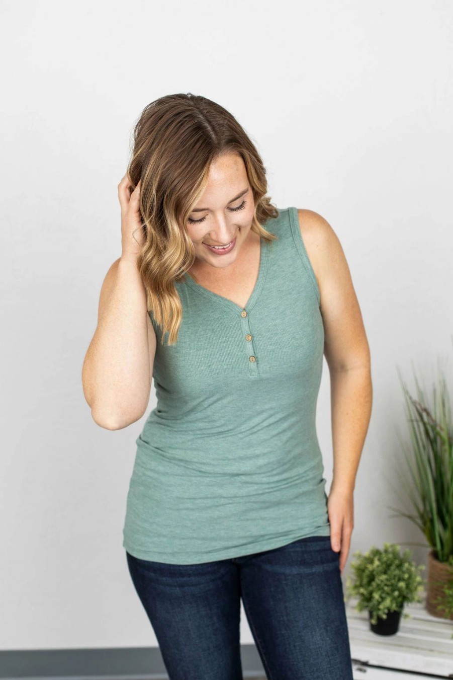 * Michelle Mae Addison Henley Tank Heathered Sage Online