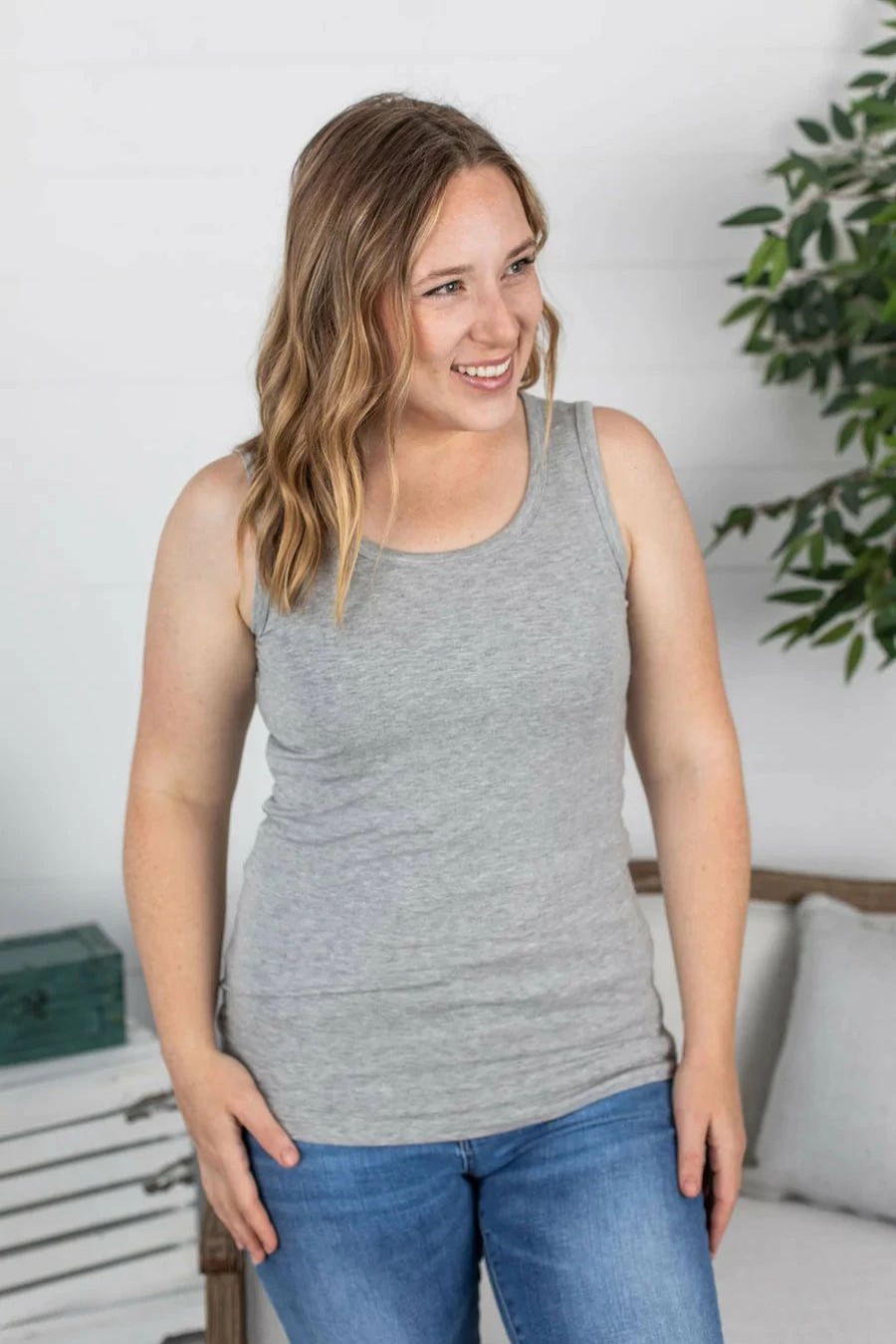 * Michelle Mae Ava Tank- Light Grey Online