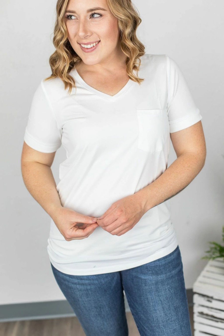 * Michelle Mae Sophie Pocket Tee White New