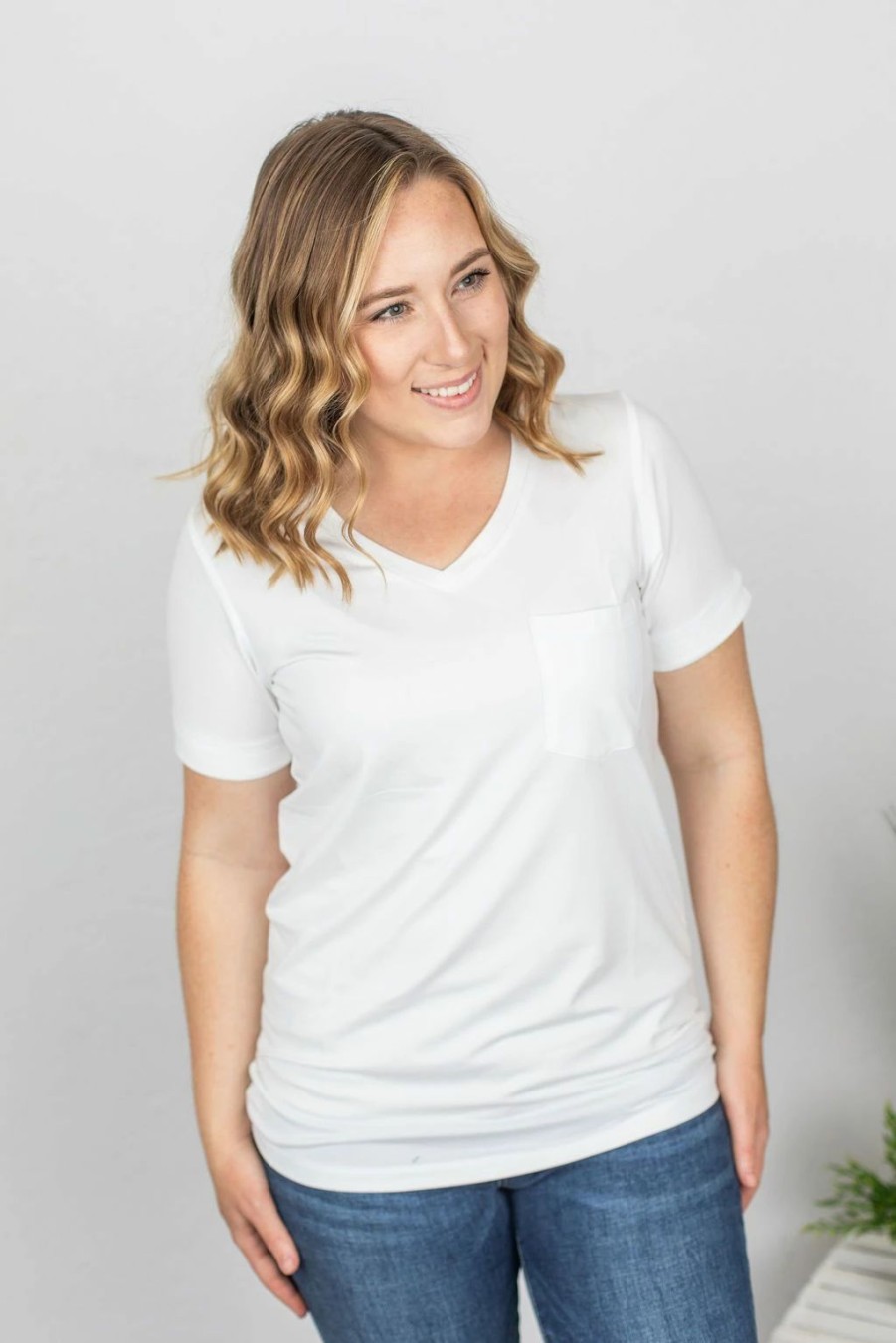 * Michelle Mae Sophie Pocket Tee White New